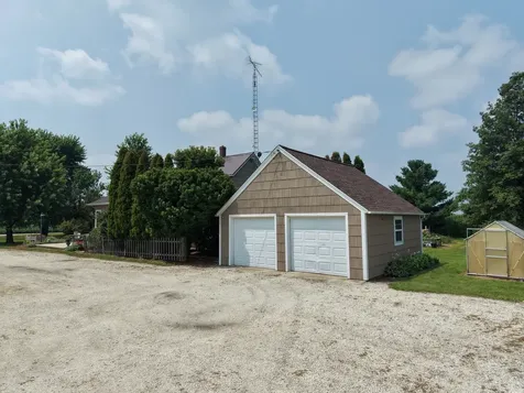 1066 East 1100 North Road Onarga IL 60955