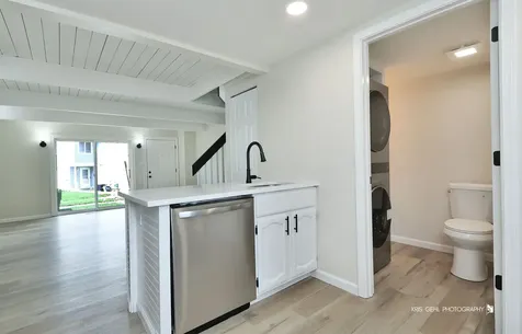 521 Meadow Green Lane Round Lake Beach IL 60073