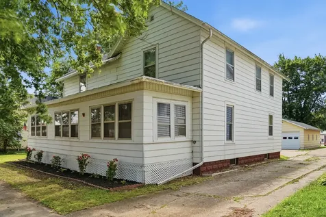 22 North Metcalf Avenue Amboy IL 61310