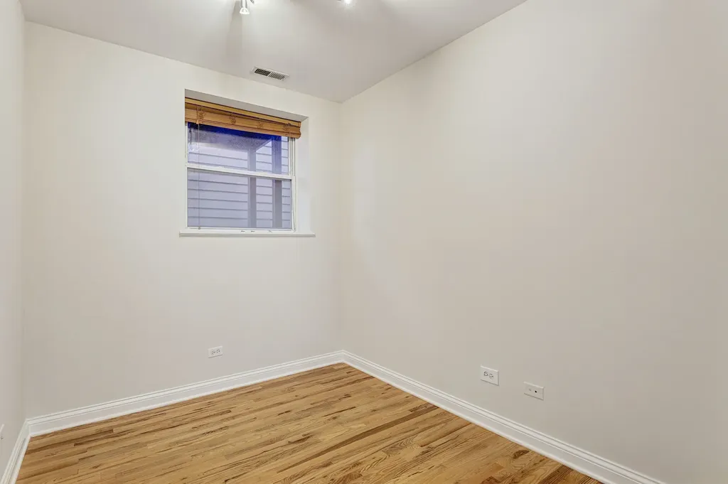 2836 North Dawson Avenue Chicago IL 60618