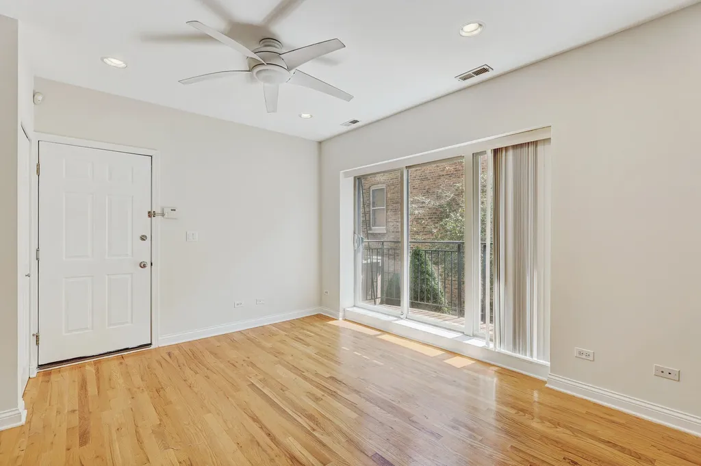 2836 North Dawson Avenue Chicago IL 60618