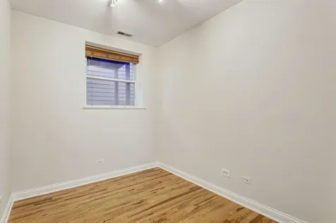 2836 North Dawson Avenue Chicago IL 60618