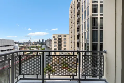 700 North Larrabee Street Chicago IL 60654