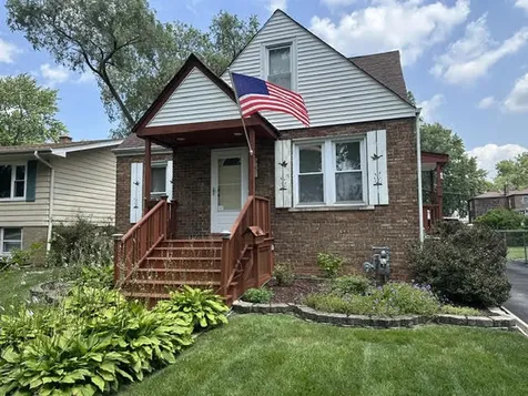 17611 Maple Street Lansing IL 60438