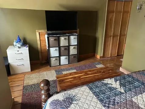 17611 Maple Street Lansing IL 60438