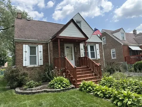 17611 Maple Street Lansing IL 60438