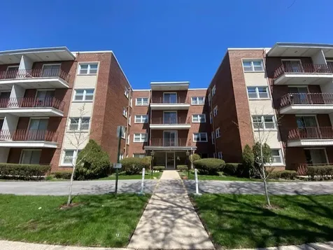 5240 Galitz Street Skokie IL 60077