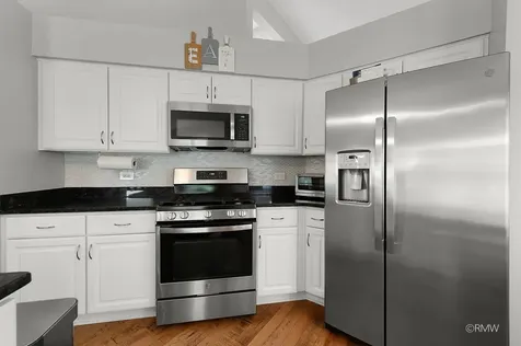 1137 St Andrews Court Algonquin IL 60102