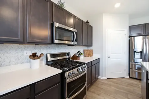 1609 Emma Lane Hampshire IL 60140