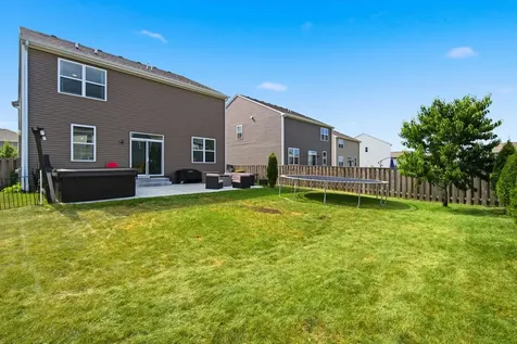 1609 Emma Lane Hampshire IL 60140