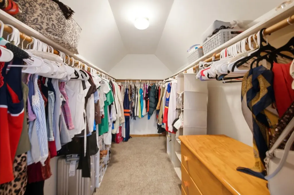 6183 Tyrnbury Drive Lisle IL 60532