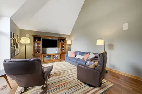 6183 Tyrnbury Drive Lisle IL 60532