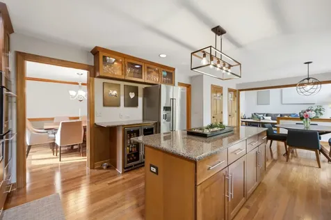 6183 Tyrnbury Drive Lisle IL 60532
