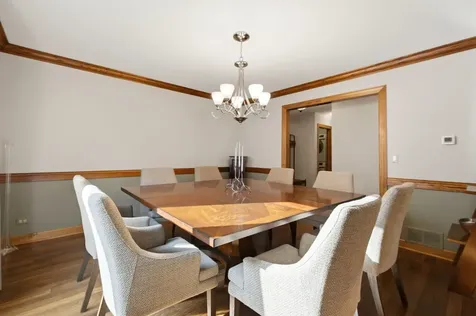 6183 Tyrnbury Drive Lisle IL 60532
