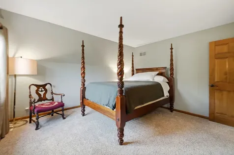 6183 Tyrnbury Drive Lisle IL 60532