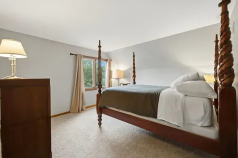6183 Tyrnbury Drive Lisle IL 60532