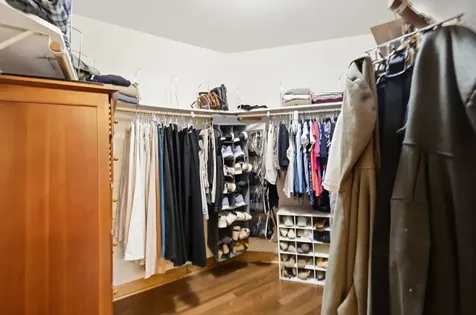6183 Tyrnbury Drive Lisle IL 60532