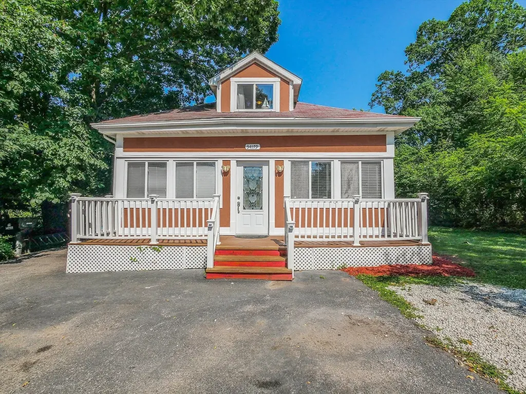 34179 North Hainesville Road Round Lake IL 60073