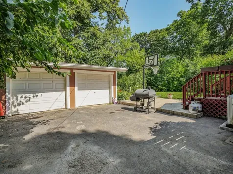 34179 North Hainesville Road Round Lake IL 60073