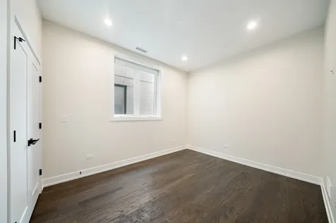 412 East 50th Place Chicago IL 60615