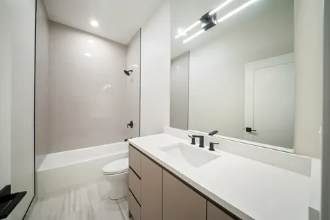 412 East 50th Place Chicago IL 60615