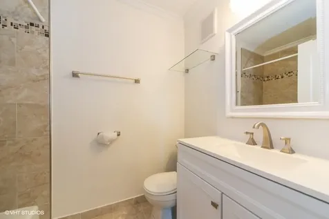 16 East Old Willow Road Prospect Heights IL 60070
