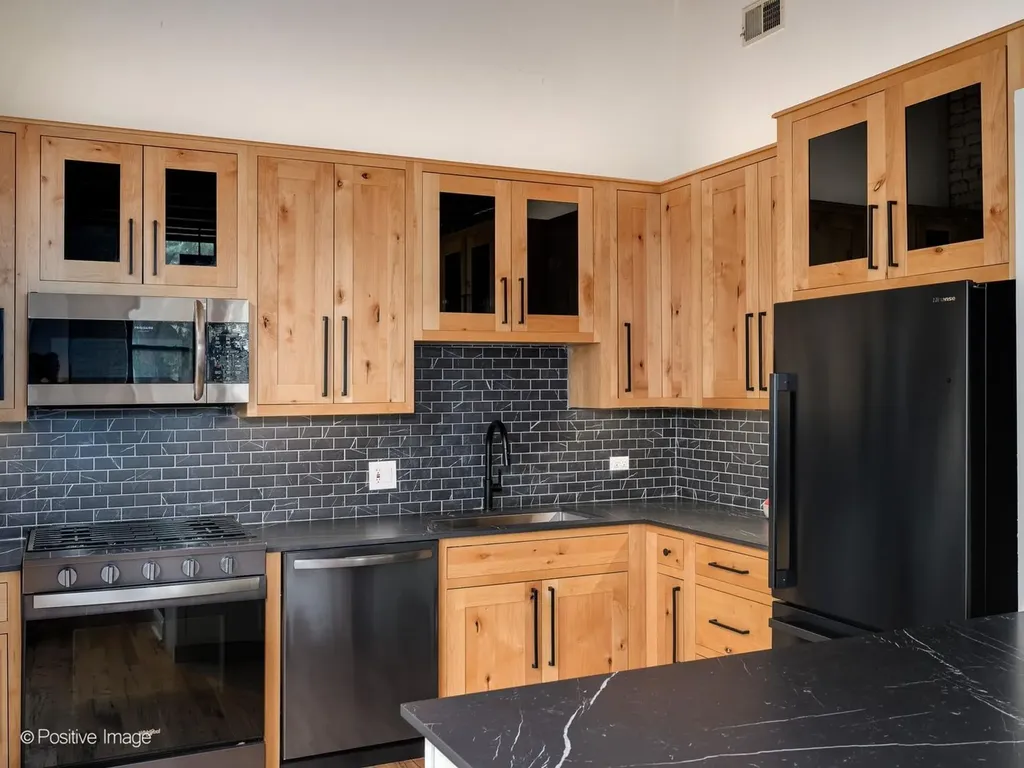 525 North Ada Street Chicago IL 60642