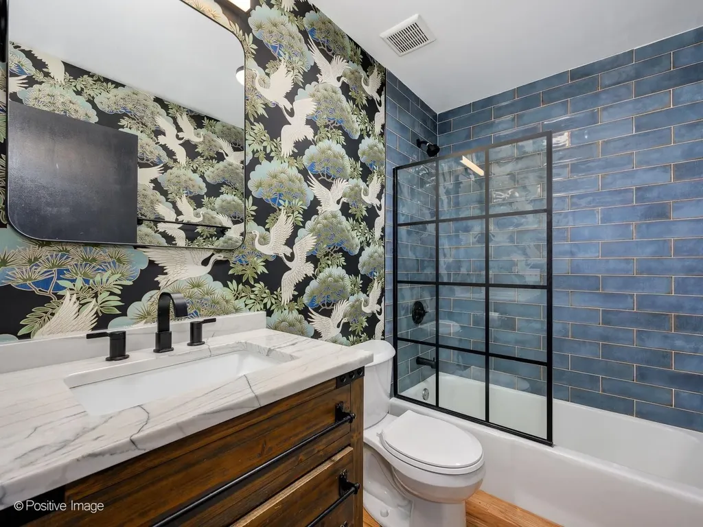 525 North Ada Street Chicago IL 60642