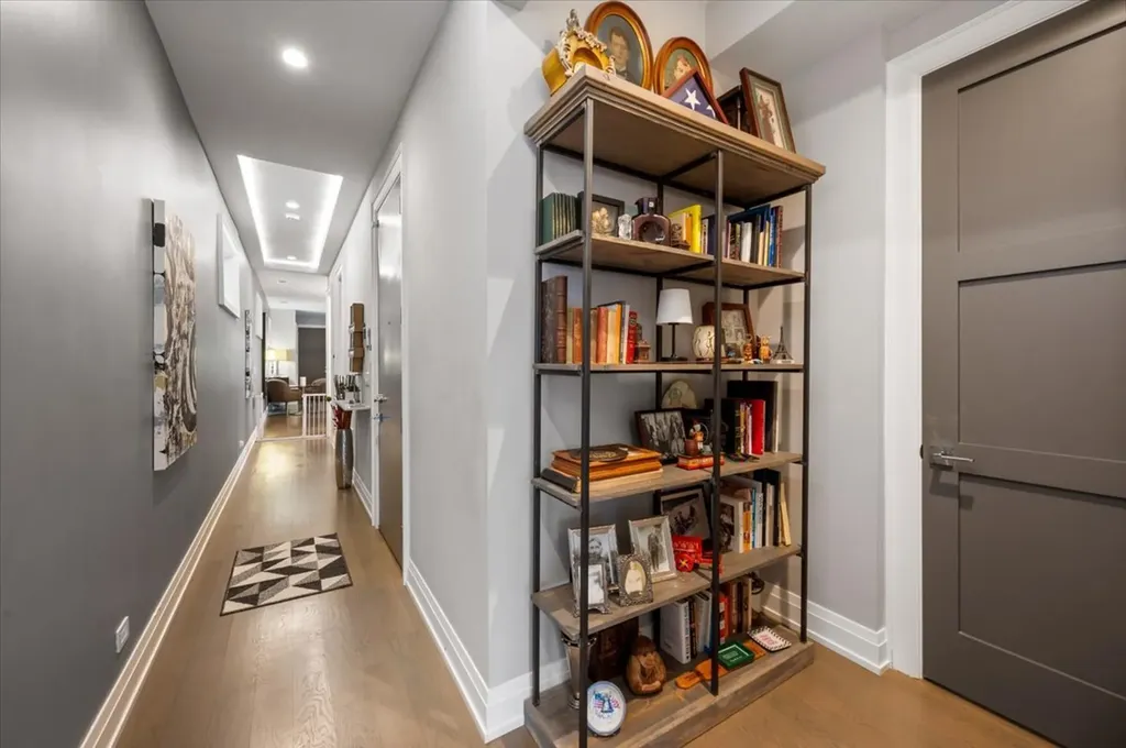 729 West Diversey Parkway Chicago IL 60614
