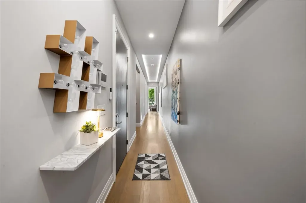 729 West Diversey Parkway Chicago IL 60614