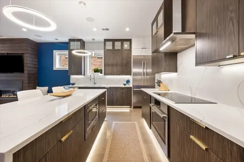 729 West Diversey Parkway Chicago IL 60614
