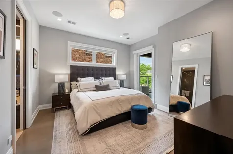 729 West Diversey Parkway Chicago IL 60614