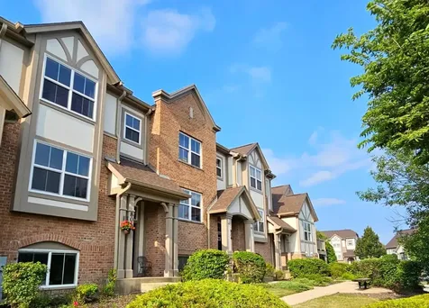 806 June Terrace Lake Zurich IL 60047