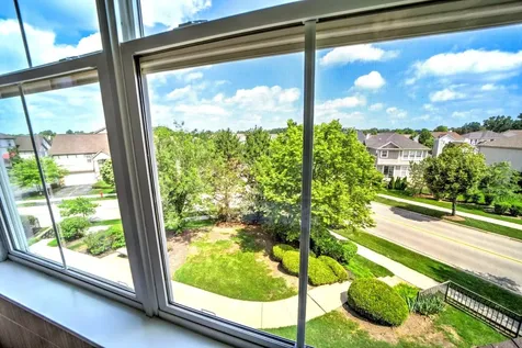 806 June Terrace Lake Zurich IL 60047