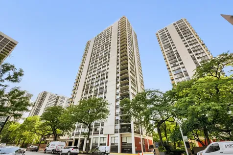 1455 North Sandburg Terrace Chicago IL 60610