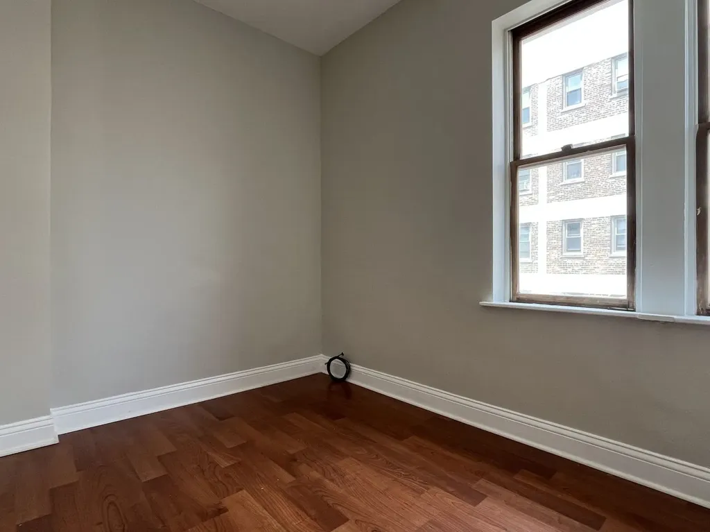5135 South Kenwood Avenue Chicago IL 60615