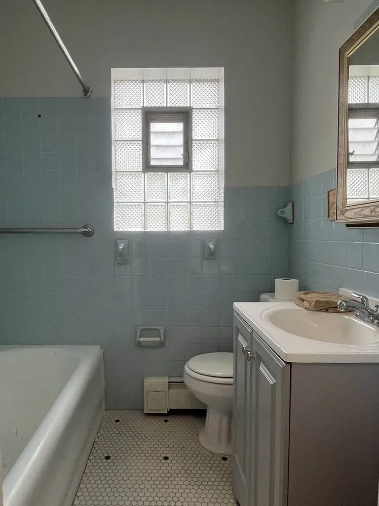 5135 South Kenwood Avenue Chicago IL 60615