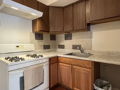 5135 South Kenwood Avenue Chicago IL 60615