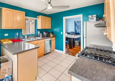10842 Claridge Avenue Westchester IL 60154