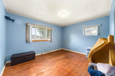 10842 Claridge Avenue Westchester IL 60154
