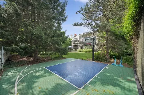 566 Willow Road Winnetka IL 60093