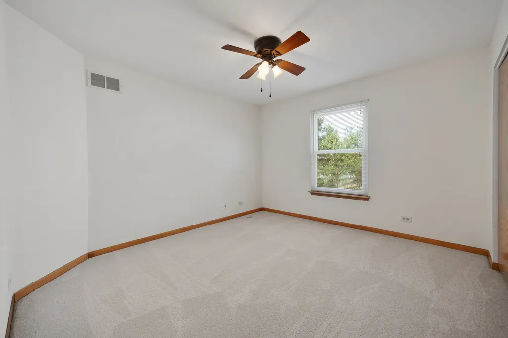 2519 Crestview Drive Aurora IL 60502