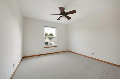 2519 Crestview Drive Aurora IL 60502