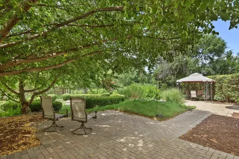 2519 Crestview Drive Aurora IL 60502