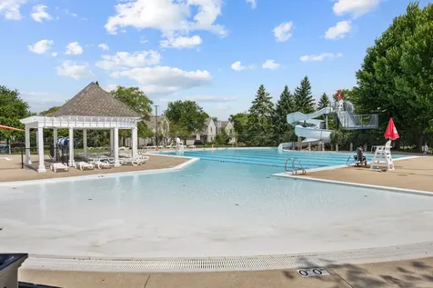 2519 Crestview Drive Aurora IL 60502