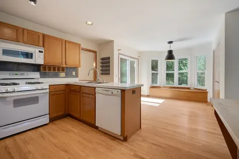 2519 Crestview Drive Aurora IL 60502