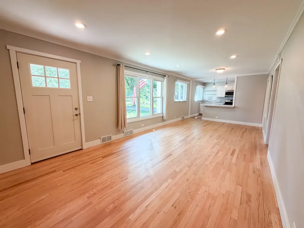 26W416 Macarthur Avenue Carol Stream IL 60188