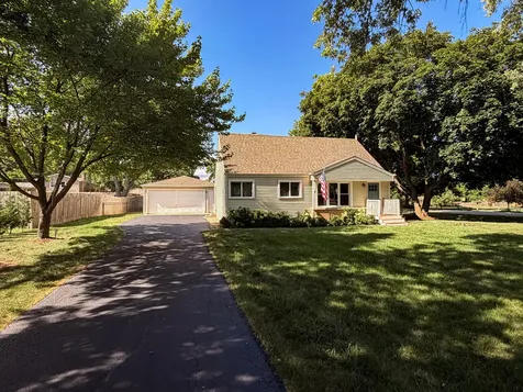 26W416 Macarthur Avenue Carol Stream IL 60188