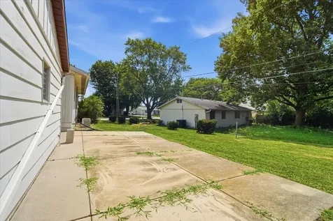 1302 Pinehurst Drive Bloomington IL 61704