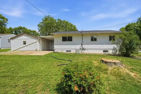 1302 Pinehurst Drive Bloomington IL 61704